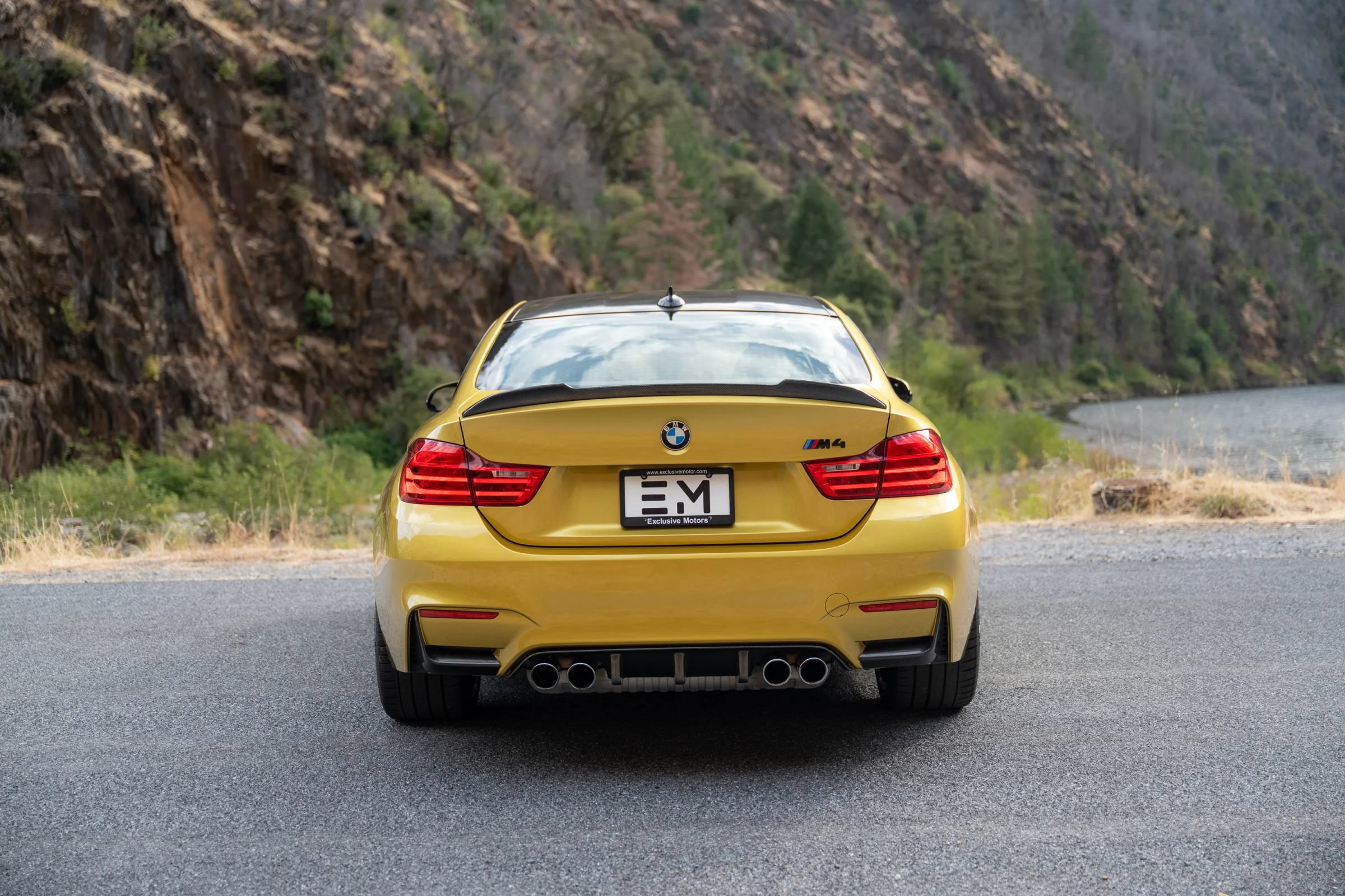 Used 2016 BMW M4 Coupe RWD image 13