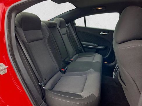 Used 2022 Dodge Charger SXT image 19
