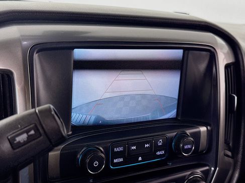 Used 2018 Chevrolet Silverado 1500 LT w/ LT Eassist Package AWD/4WD image 16