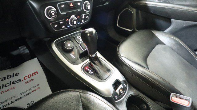 Used 2021 Jeep Compass Latitude w/ Convenience Group AWD/4WD image 16