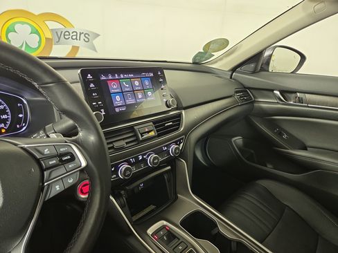 Used 2020 Honda Accord Touring image 26
