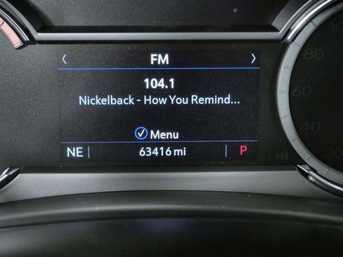 Used 2021 Cadillac XT4 Premium Luxury w/ Enhanced Visibility Package AWD/4WD image 24