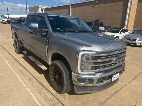 Used 2023 Ford F350 Lariat w/ Lariat Ultimate Package AWD/4WD image 8