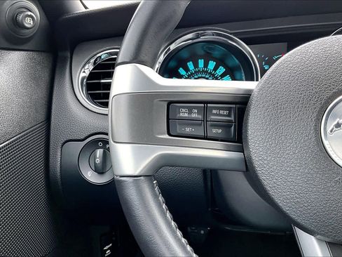Used 2013 Ford Mustang GT image 23