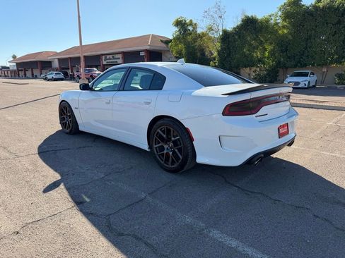 Used 2017 Dodge Charger R/T Scat Pack w/ Technology Group image 6