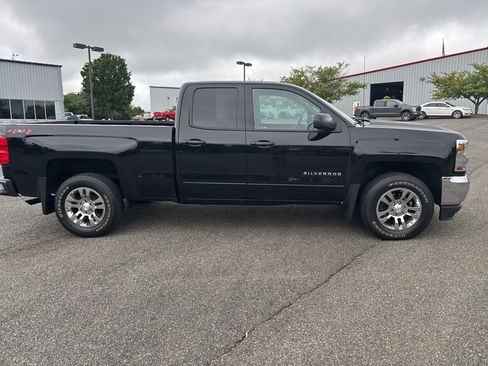 Used 2018 Chevrolet Silverado 1500 LT w/ All Star Edition image 4