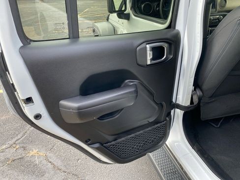 Used 2019 Jeep Wrangler Unlimited Sport S image 20