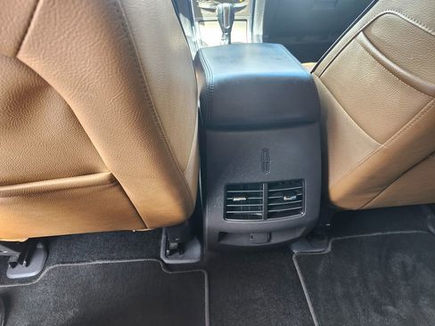 Used 2015 Lincoln MKX FWD w/ Equipment Group 101A image 29