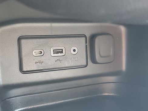 Certified 2024 Chevrolet Equinox LT w/ LPO, Floor Liner Package FWD image 29