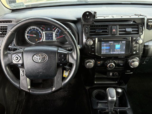 Used 2019 Toyota 4Runner TRD Off-Road AWD/4WD image 11