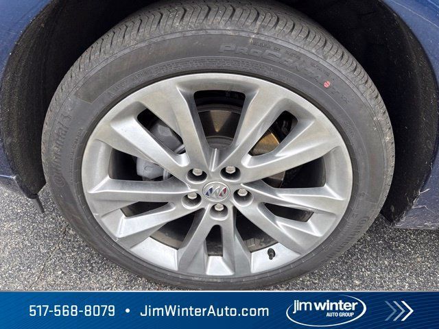 Used 2023 Buick Envision Avenir AWD/4WD image 3