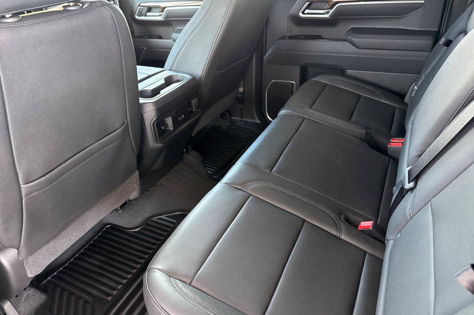 New 2026 Chevrolet Silverado 1500 RST w/ Convenience Package II AWD/4WD image 12