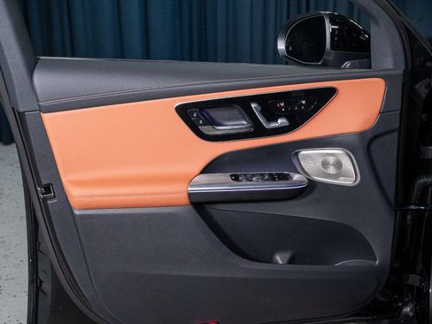 New 2026 Mercedes-Benz GLC 300 image 12