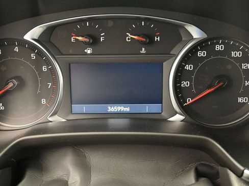Used 2025 Chevrolet Blazer LT FWD image 13