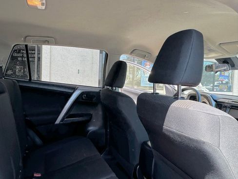Used 2018 Toyota RAV4 LE w/ All Weather Liner Package FWD image 19