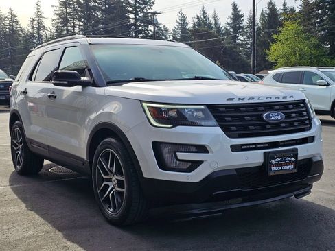 Used 2017 Ford Explorer Sport AWD/4WD image 7