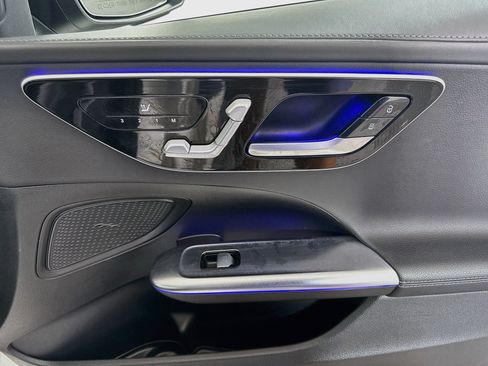Used 2022 Mercedes-Benz C 300 4MATIC Sedan w/ Pinnacle Trim Package image 31