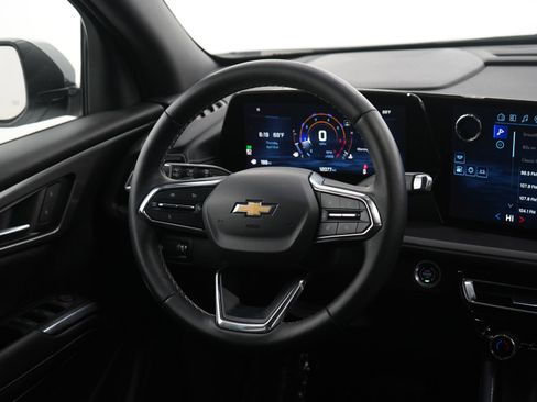 Used 2024 Chevrolet Traverse LT FWD image 15