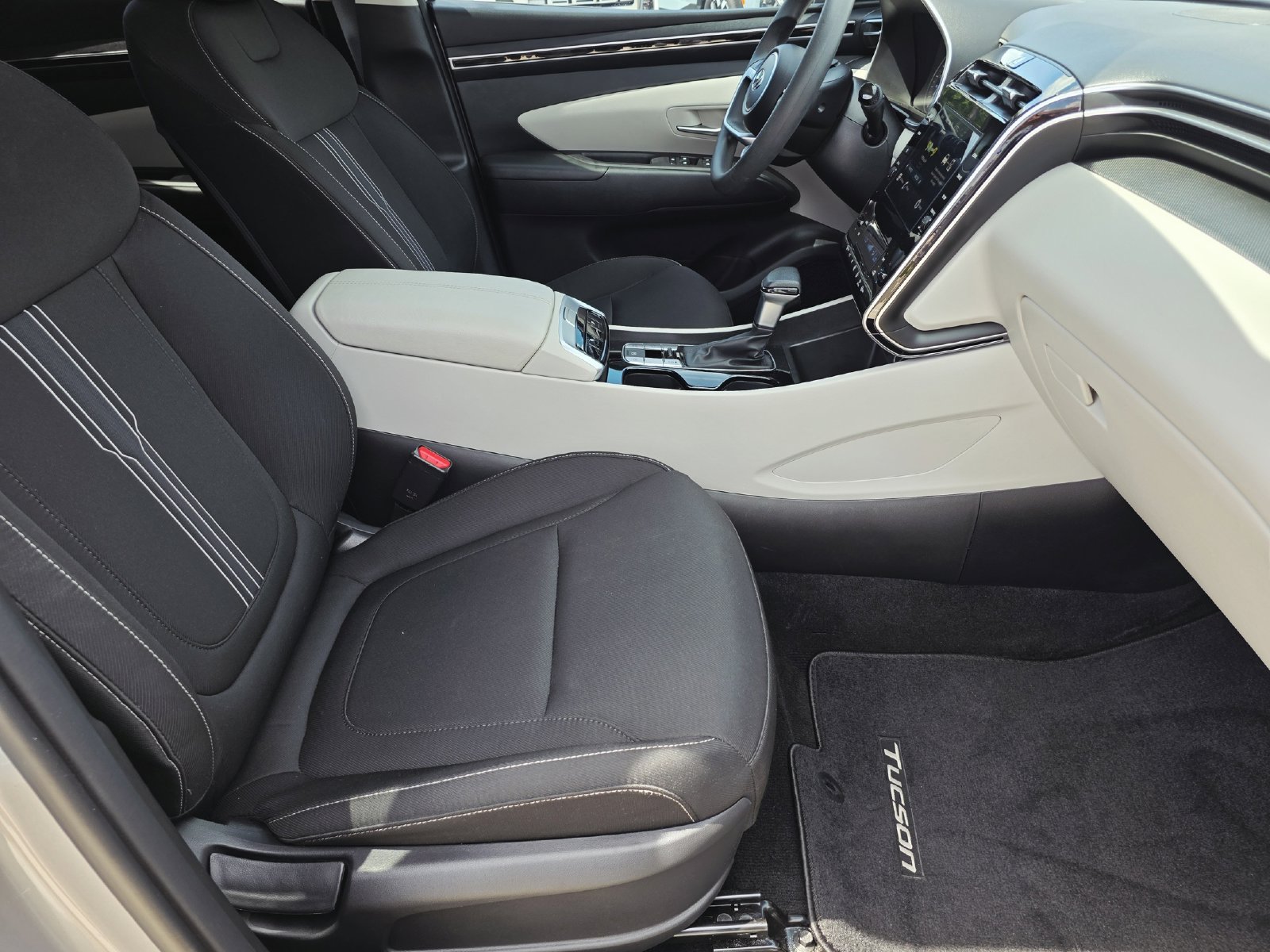 Used 2024 Hyundai Tucson SEL FWD image 13