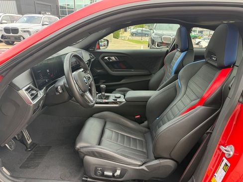 Used 2023 BMW M2 w/ Lighting Package RWD image 9