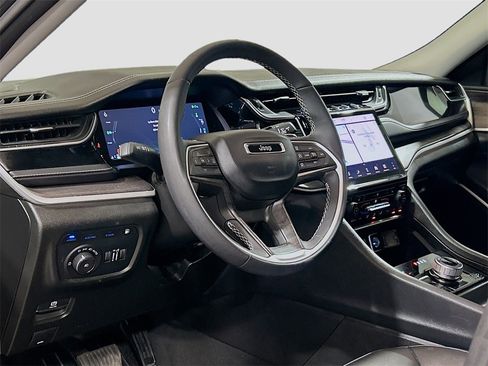 Used 2024 Jeep Grand Cherokee Limited 4xe w/ Trailer Tow Package image 7