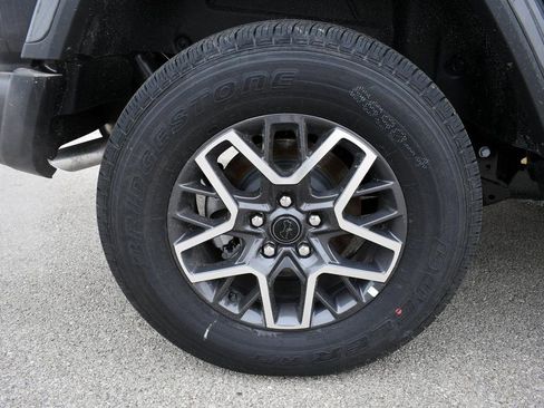 Used 2026 Jeep Wrangler Sahara image 8