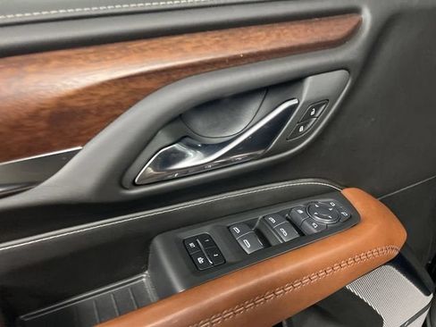 Certified 2024 GMC Yukon Denali Ultimate AWD/4WD image 24