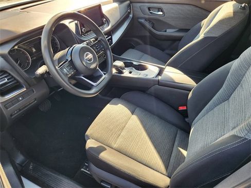 Used 2021 Nissan Rogue SV image 8