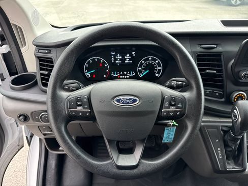 Certified 2025 Ford Transit 250 Low Roof w/ Exterior Upgrade Package RWD image 15