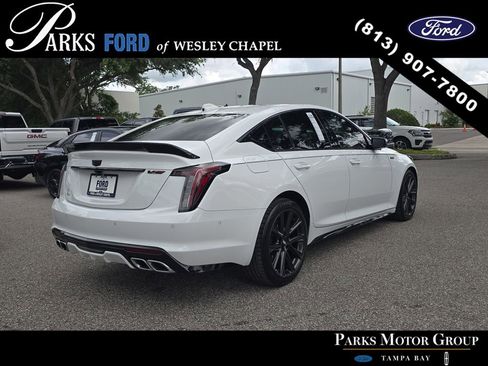 Used 2023 Cadillac CT5 V w/ Premium Package RWD image 4