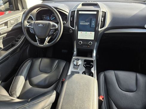 Used 2022 Ford Edge Titanium image 33