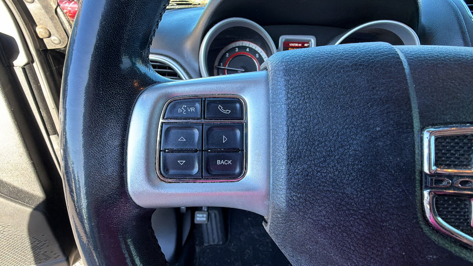 Used 2019 Dodge Journey SE w/ Connectivity Group FWD image 29