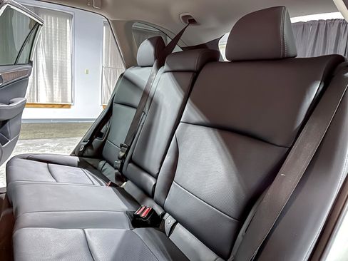 Used 2017 Subaru Outback 2.5i Limited image 18