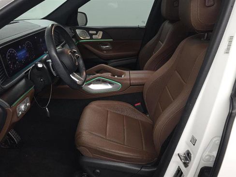 Used 2024 Mercedes-Benz GLS 450 4MATIC w/ AMG Line Exterior image 7