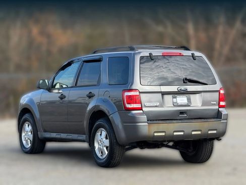 Used 2011 Ford Escape XLT w/ 202A Rapid Spec Order Code image 10