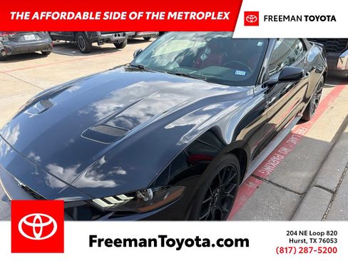 Used 2019 Ford Mustang Premium w/ Ecoboost Performance Package RWD image 1