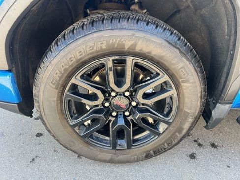 Used 2023 GMC Sierra 1500 Elevation w/ Elevation Premium Package AWD/4WD image 9