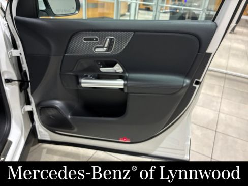 Used 2026 Mercedes-Benz GLA 250 4MATIC image 27