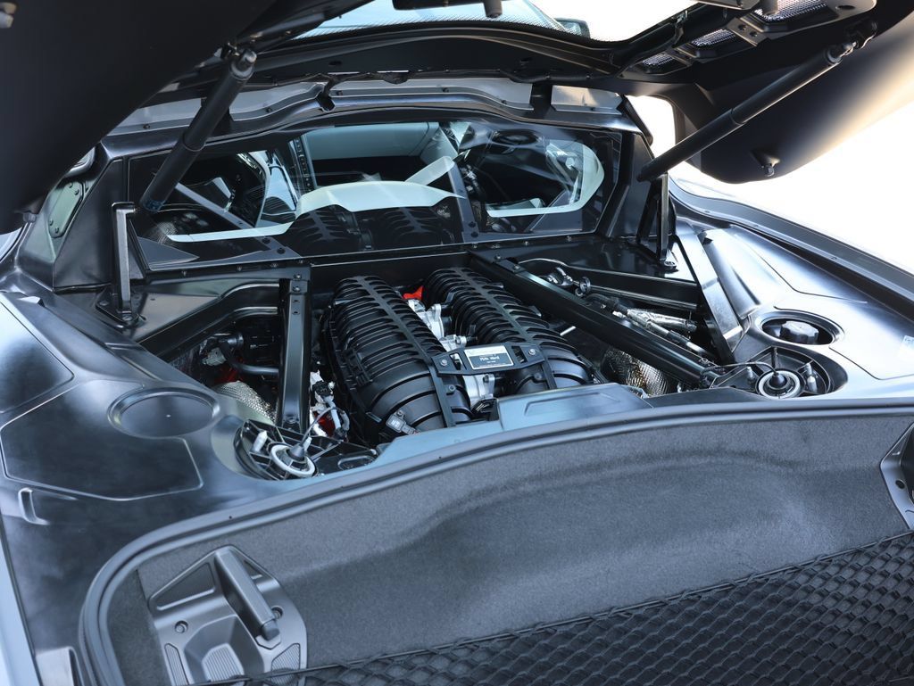Used 2025 Chevrolet Corvette Z06 w/ Z07 Performance Package RWD image 31