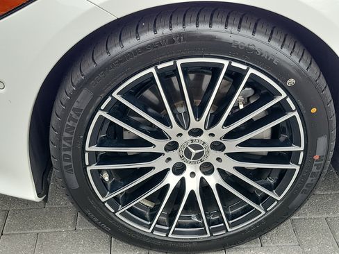 Used 2024 Mercedes-Benz C 300 Sedan image 7