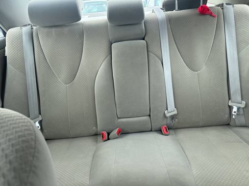 Used 2009 Toyota Camry LE FWD image 16