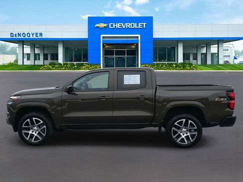 Used 2023 Chevrolet Colorado Z71 w/ Z71 Convenience Package 2 image 8