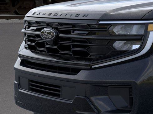 New 2026 Ford Expedition Platinum AWD/4WD image 17