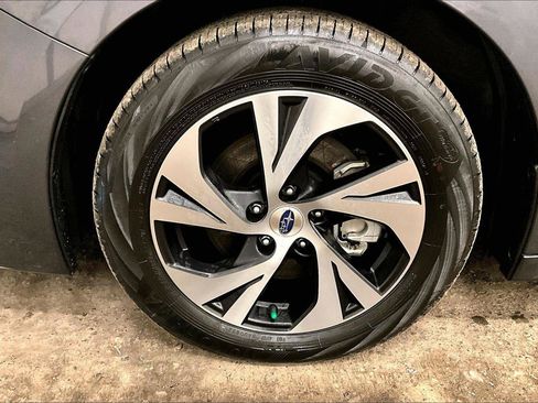 Used 2022 Subaru Legacy image 8