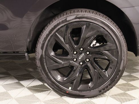 New 2026 Lincoln Navigator Black Label AWD/4WD image 21