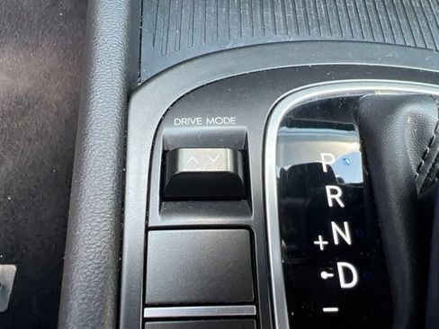 Used 2025 Hyundai Kona SEL FWD image 21