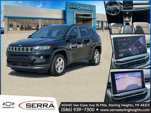 Used 2023 Jeep Compass Latitude w/ Convenience Group AWD/4WD image 1