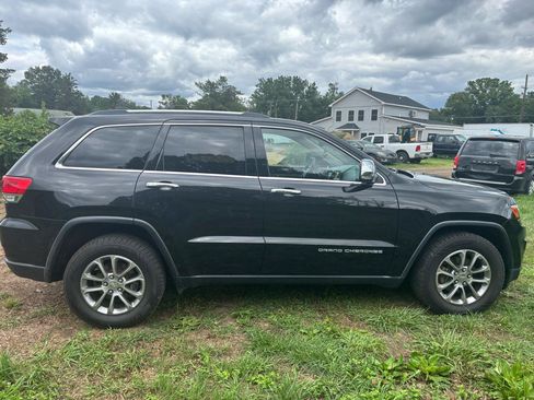 Used 2014 Jeep Grand Cherokee Limited w/ Luxury Group II AWD/4WD image 4