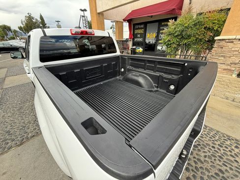 Used 2021 Chevrolet Colorado LT RWD image 10