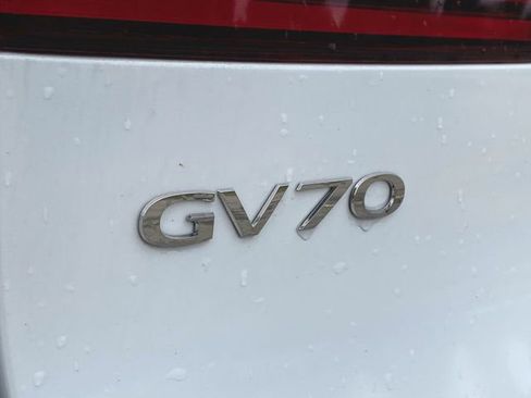 Used 2025 Genesis GV70 3.5T Sport w/ Sport Prestige Package AWD/4WD image 33